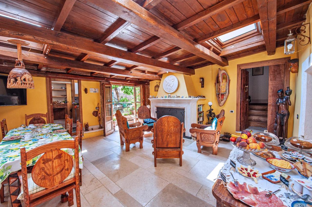B&B Bone Novelle Dimora Storica Palazzo Zuzi LʼAquila Exterior foto